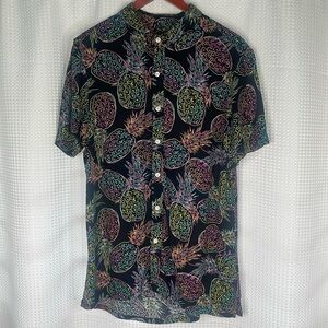 Chubbies Weekend Shirt Button Down Pineapples Neon Hawaiian Luau Vacation Sz S